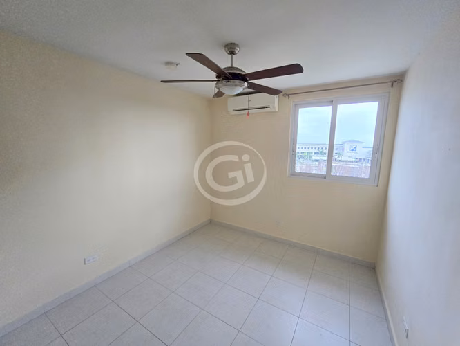 Venta Apartamento Torres de Versalles Impecable Remate