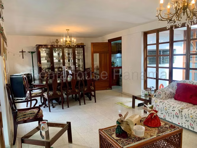 Casa en Venta en La Alameda JG