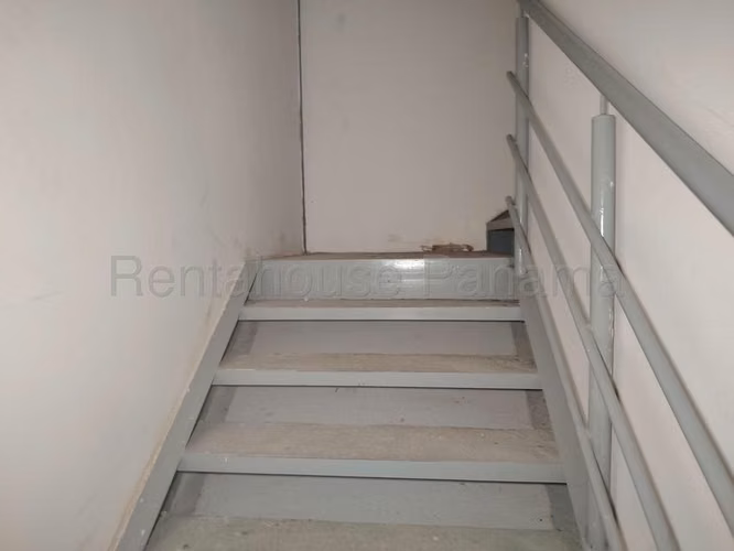 Local Comercial en Venta en Las Mañanitas  JG
