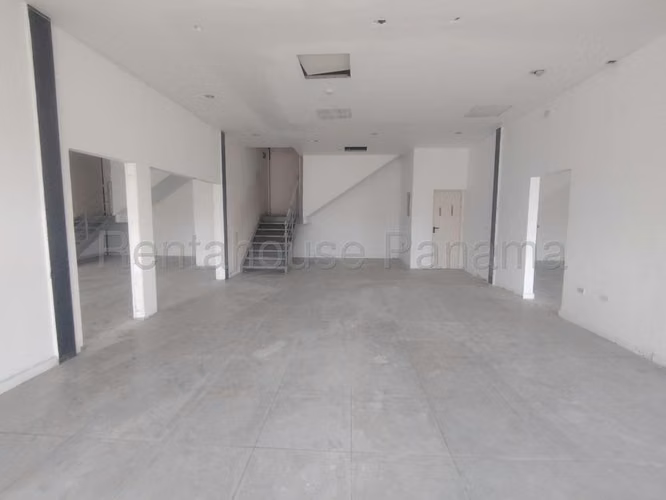 Local Comercial en Venta en Las Mañanitas  JG