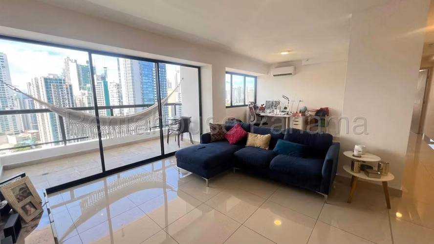 Alquiler en Balboa Bay | Vista al mar, 129 m², 2 recámaras y 2 estacionamientos