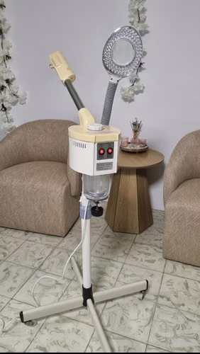 Folding table and ozone vapor with magnifying lamp