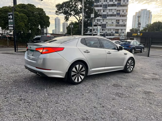 Kia Optima  SUPER AUTOS PANAMA