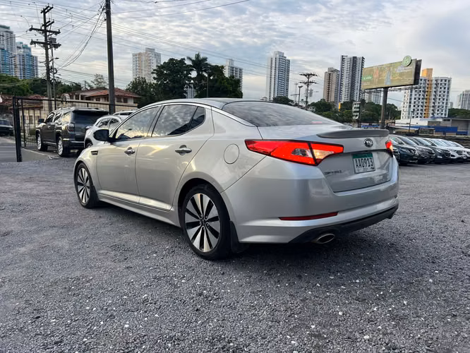 Kia Optima  SUPER AUTOS PANAMA