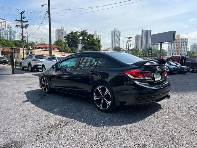 Honda Civic Si SUPER AUTOS