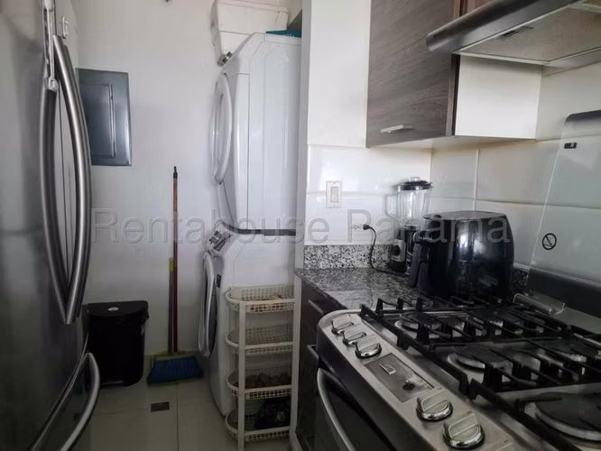26867. Se vende apartamento a excelente precio, 2 recamaras, 78m