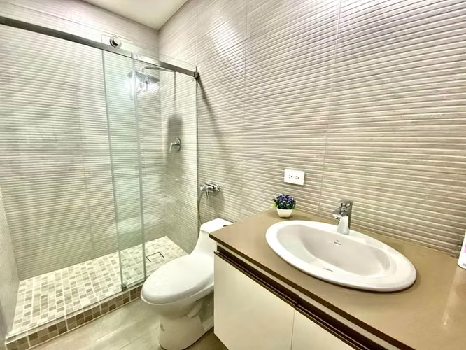 VENTA APARTAMENTO AVENIDA BALBOA 80M2 AMOBLADO MLD