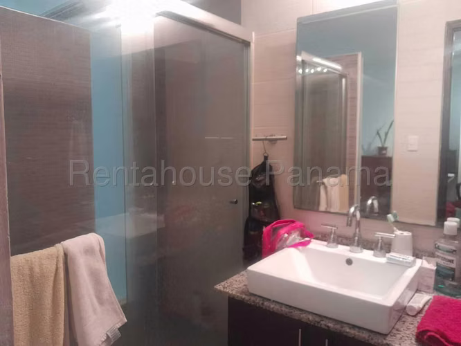 Venta de lindo apartamento tipo Loft de 95m² en El Cangrejo 26JSS5924