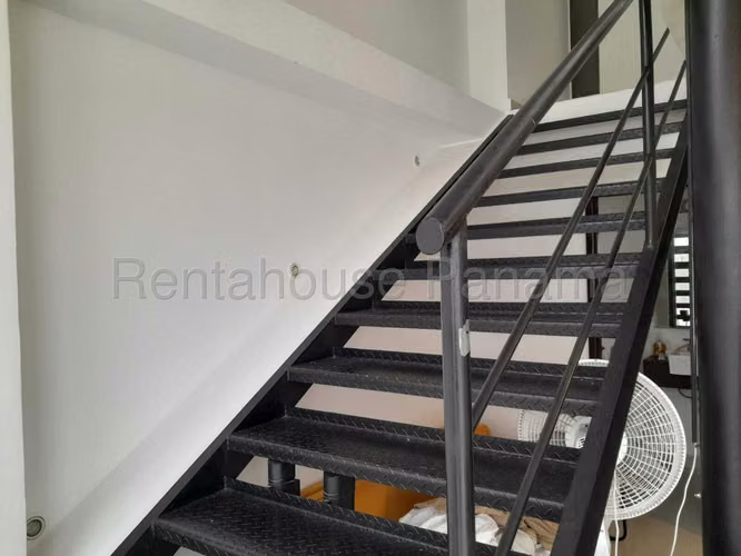 Venta de lindo apartamento tipo Loft de 95m² en El Cangrejo 26JSS5924