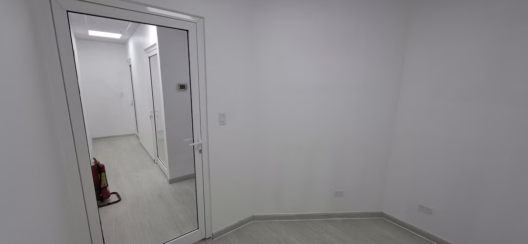 VENTA CONSULTORIO U OFICINA TOWNCENTER 26ML7356