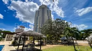 Venta de Apartamento con 110m2 en Coronado PH Coronado Golf 27-203SR