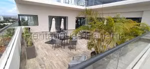 Alquiler de Apartamento con 82m2 en Coco del Mar PH Coco Place 27-205SR