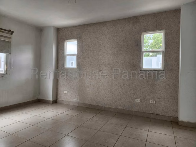 VENTA DE CASA BRISAS DEL GOLF GM