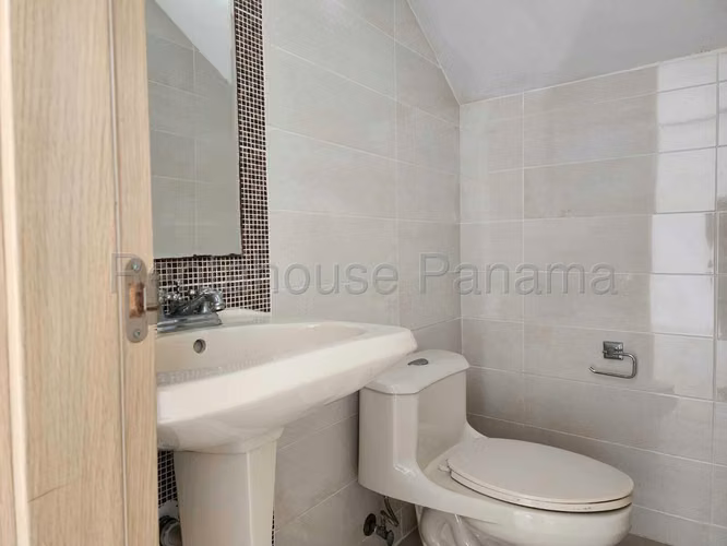VENTA DE CASA BRISAS DEL GOLF GM