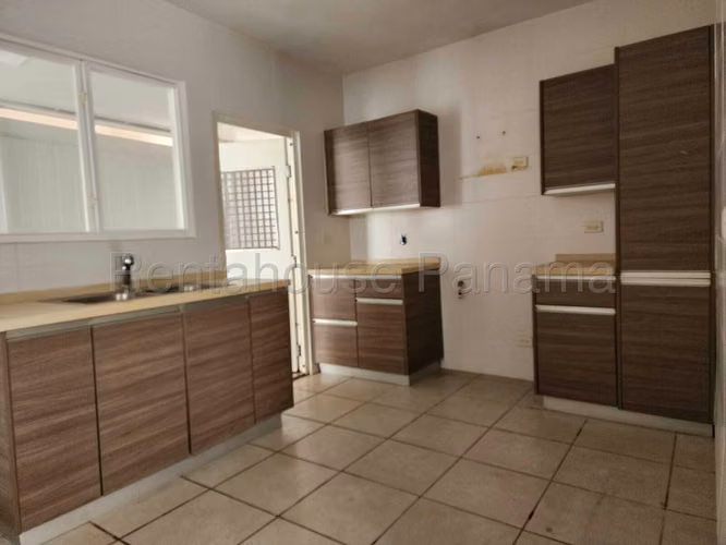 VENTA DE CASA BRISAS DEL GOLF GM