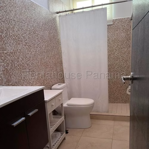 VENTA DE CASA EN PARADISE POINT CORONADO HQ