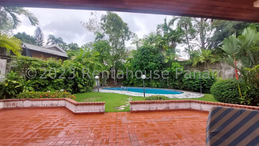 Oportunidad Casa en Venta en Altos del Golf 26EPP4005