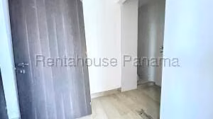 Apartamento en Venta en Cooco del Mar 27jack223