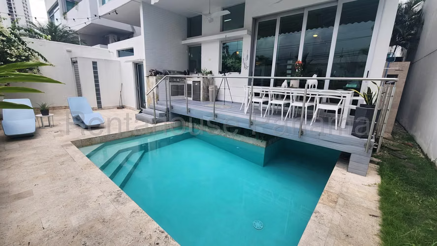 Casa en Venta en Altos de Golf AFC 26-7823
