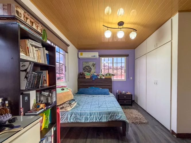 Casa en Venta en Esquina | Brisas del Golf | 294 m² | $285,000 Negociable 5 recamaras
