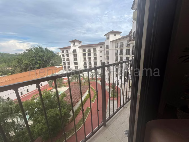 Apartment for Sale in Clayton. EMBASSY VILLAGE