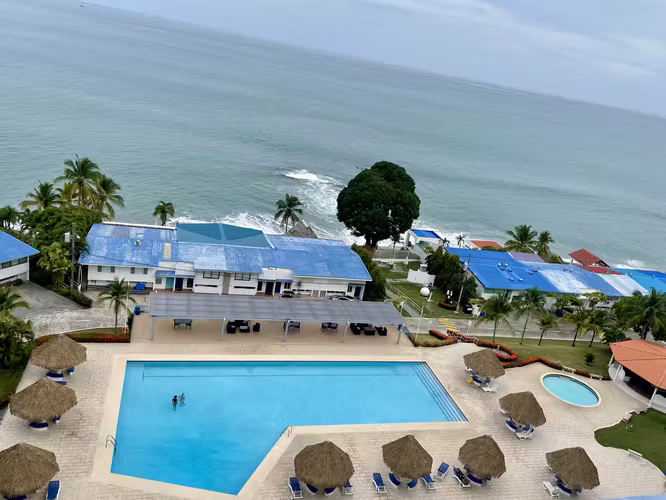 VENTA APARTAMENTO DE PLAYA, FRENTE AL MAR