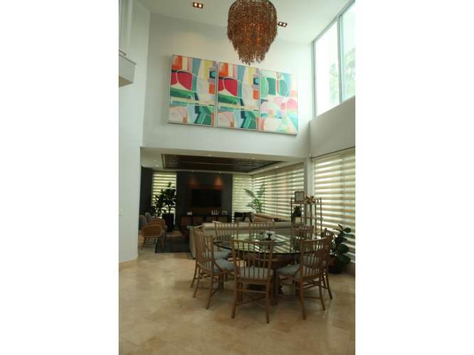 Casa en Venta en Punta Barco Village | Piscina y Amplio Terreno - Imagen 3