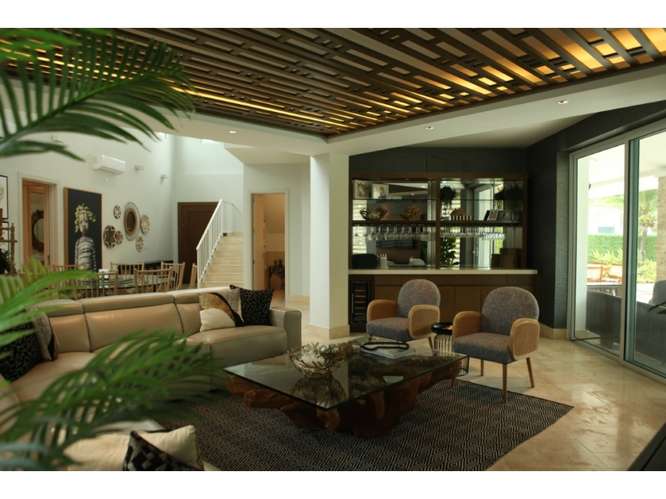 Casa en Venta en Punta Barco Village | Piscina y Amplio Terreno - Imagen 7
