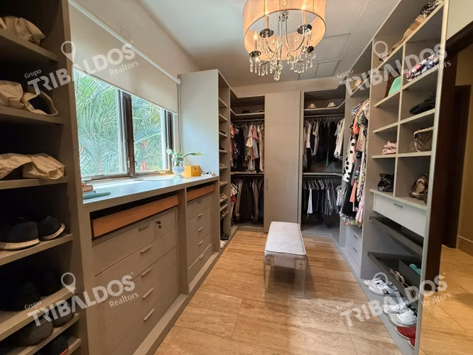 Venta de Casa en Fairway Estates, Santa María