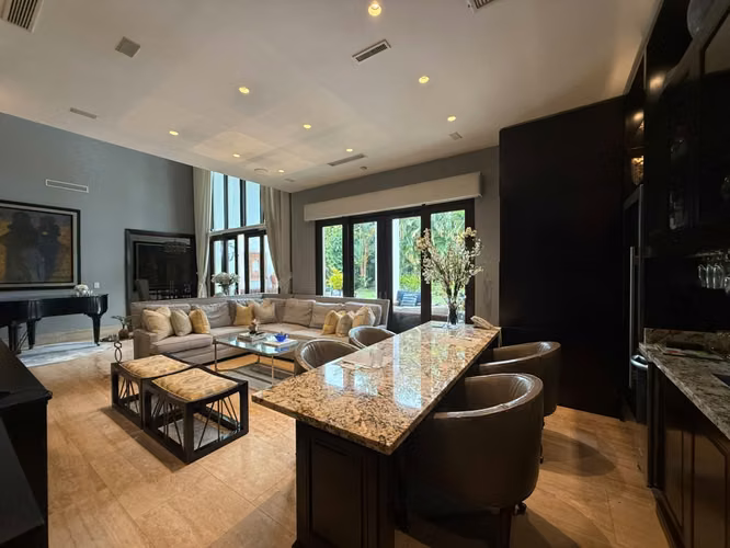 Sale of House in PH Fairway Estates, Santa María
