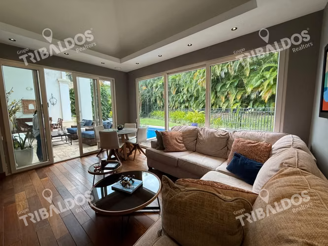 Venta de Casa en Fairway Estates, Santa María