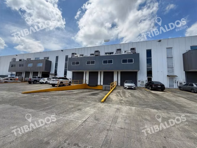 Venta o Alquiler de Galeras en PH Centro Logístico Dos Caminos
