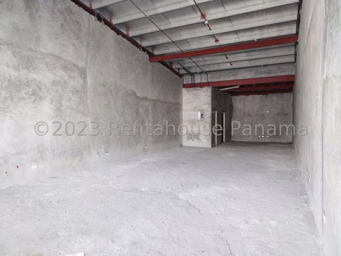 Alquiler de Comercial en Brisas Del Golf C.C. Brisas Ramal Manuel F Zarate KC