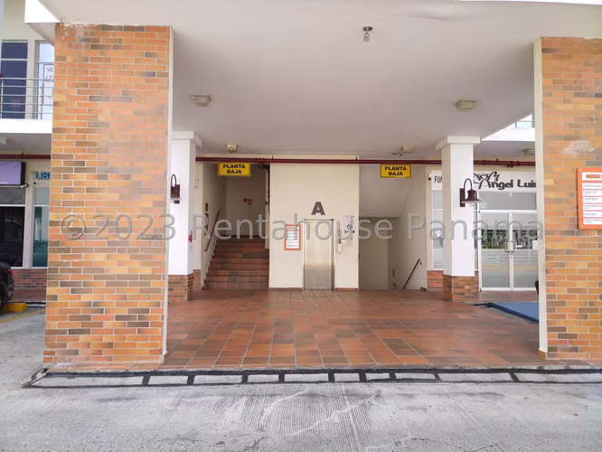 Alquiler de Comercial en Brisas Del Golf C.C. Brisas Ramal Manuel F Zarate KC