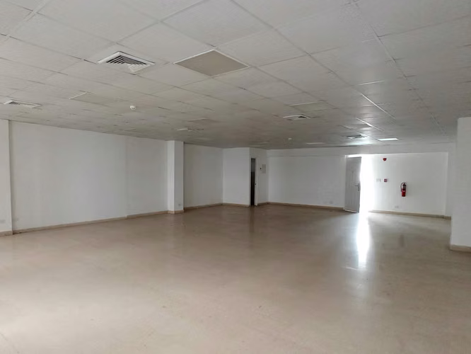 Alquiler de Comercial en Via España Plaza Dorchester EC