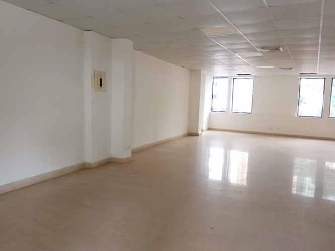 Alquiler de Comercial en Via España Plaza Dorchester EC