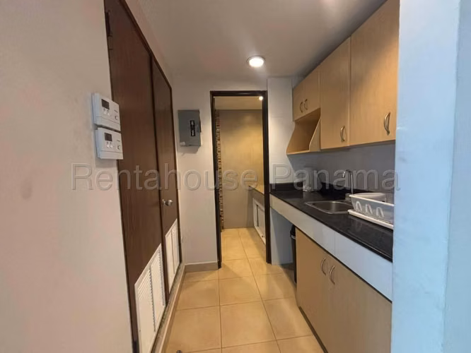 Venta de Oficina en Bellavista, Hi Tech Plaza (Solo Cliente Directo) - Imagen 8