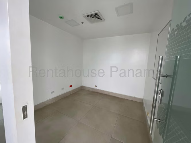 Venta de Oficina en Obarrio, SL (Solo Cliente Directo)