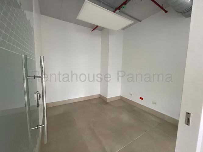 Venta de Oficina en Obarrio, SL (Solo Cliente Directo)