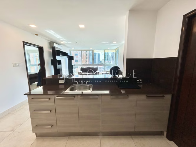 Venta de Apartamento en Bella vista / Av Balboa / PH Villa del mar