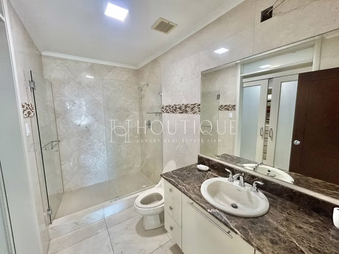 Venta de Apartamento en Bella vista / Av Balboa / PH Villa del mar