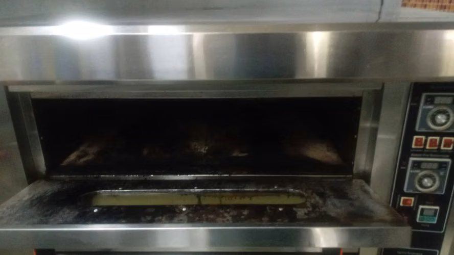 Lote de equipos de cocina industrial - Panadería/Restaurante