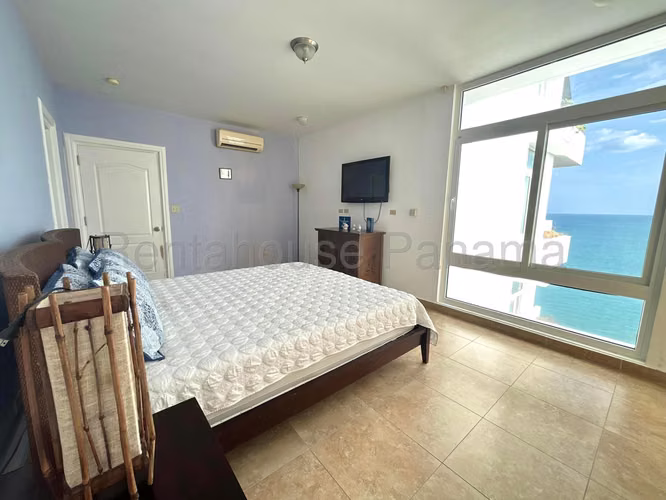 Venta de Apartamento en Playa Blanca Ph Miramar I NS