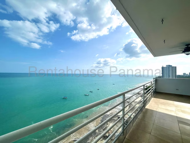 Venta de Apartamento en Playa Blanca Ph Miramar I NS