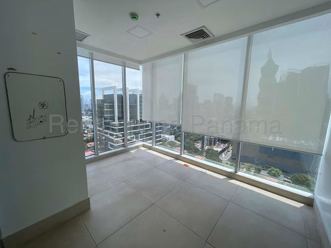 Venta de Oficina en Obarrio SL NS