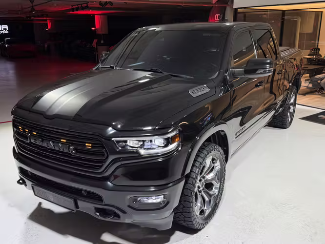 DODGE RAM 1500 LIMITED 4x4 2023