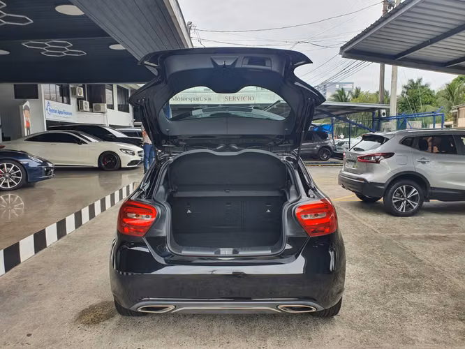 MERCEDES BENZ A