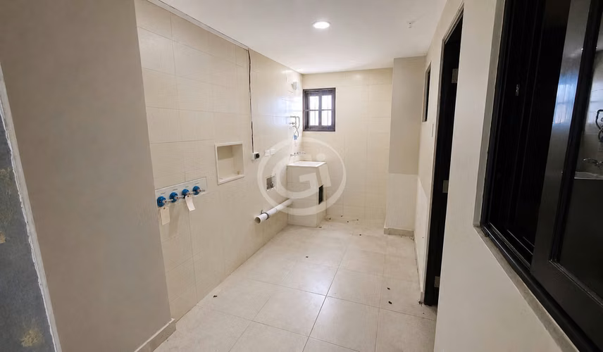 Venta Apartamento Embassy Club Planta Baja Remate Bancario 1,734 $/m2