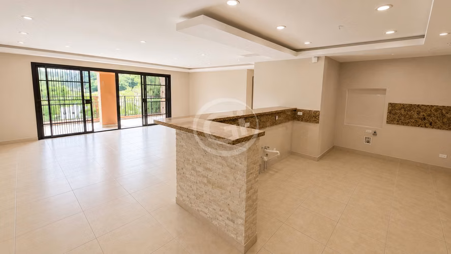 Venta Apartamento Embassy Club Planta Baja Remate Bancario 1,734 $/m2