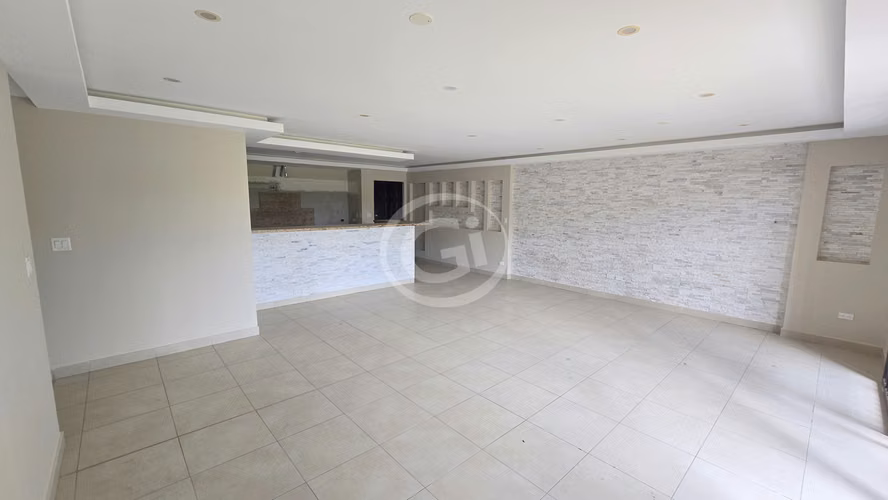 Venta Apartamento Embassy Club Planta Baja Remate Bancario 1,734 $/m2